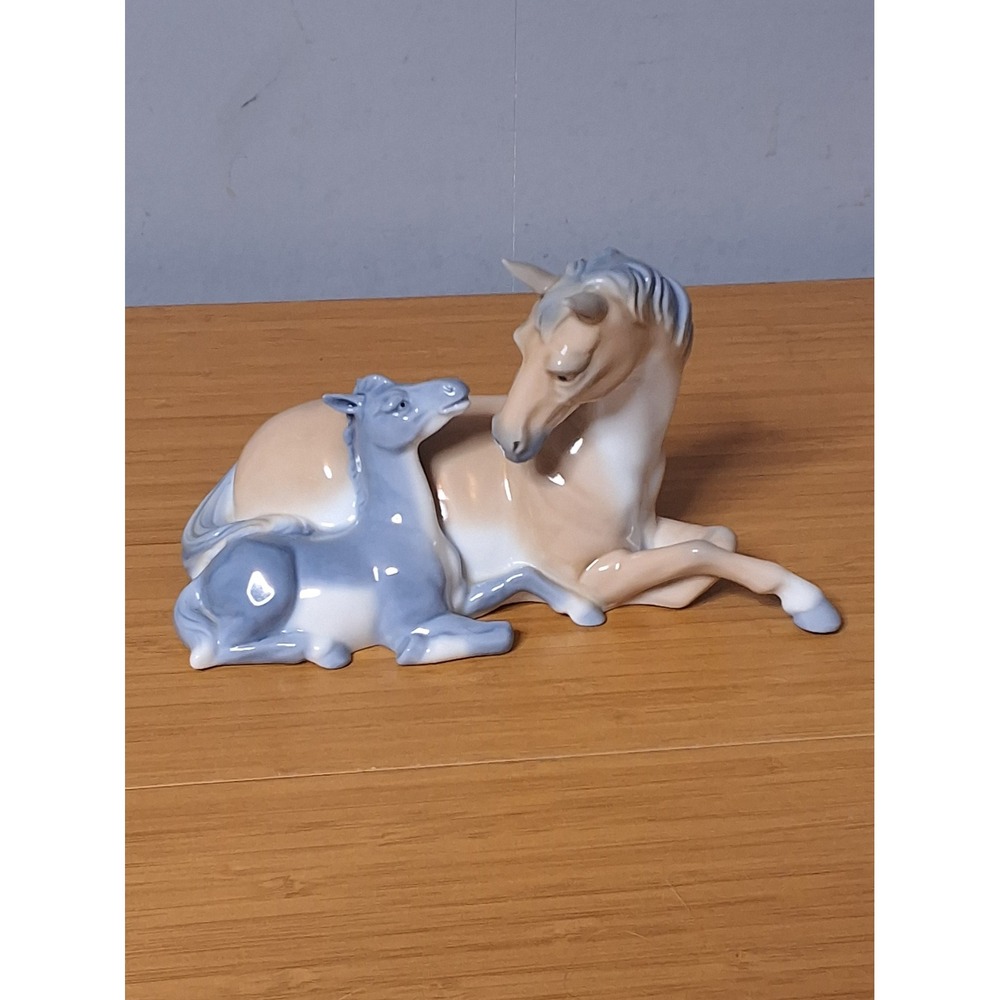 Vintage Franklin Mint Porcelain Horse and Foal Figurine Glossy Blue and Tan